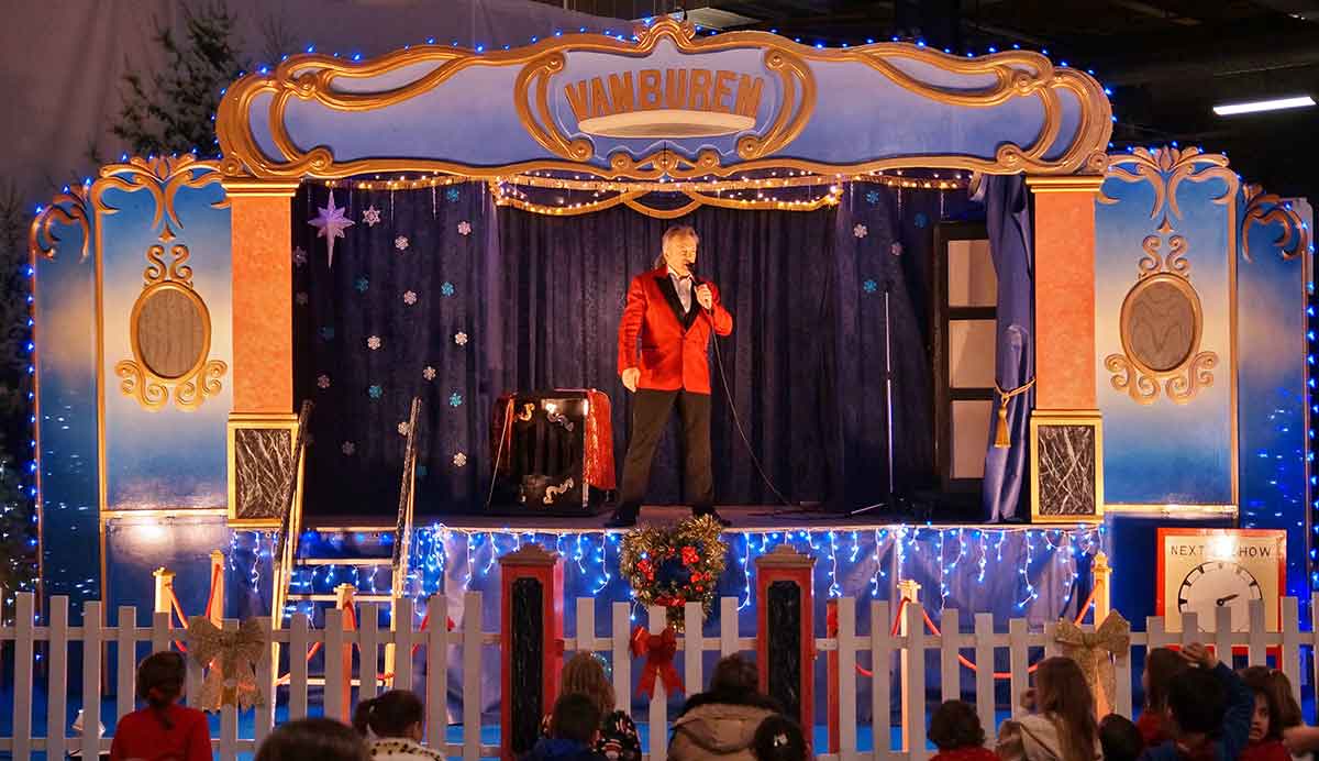 Van Buren outdoor Christmas theatre show